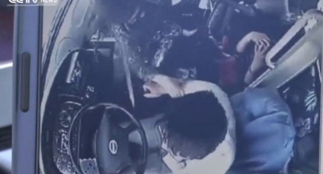 COLISIONAUTOBUSESCHINA