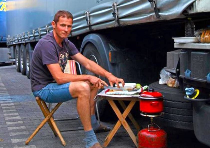 Imagen de un camionero de Europa del Este