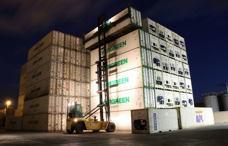 Contenedores en Depot Zona Franca de Barcelona