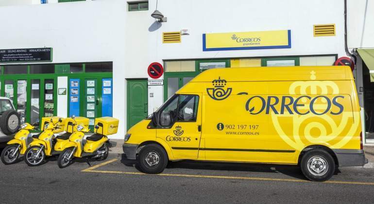 Imagen de vehículos de Correos