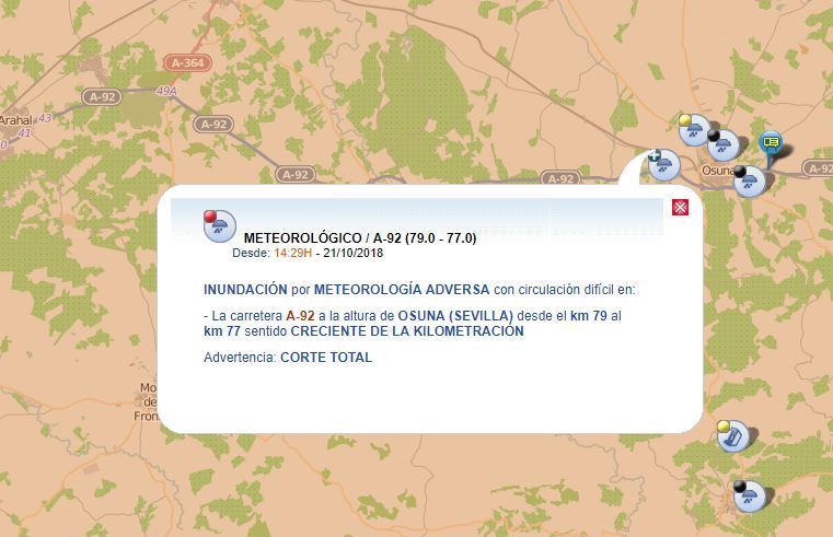 Indicación del corte de la vía por inundaciones