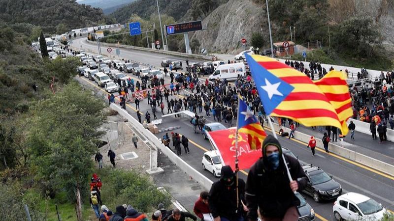 Imagen de los manifestantes en La Junquera