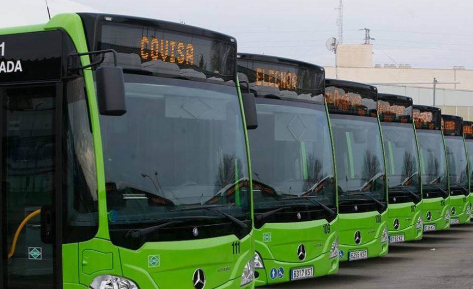 Imagen de los autobuses de Aucorsa