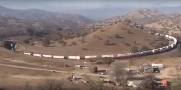 La curva que realiza el tren