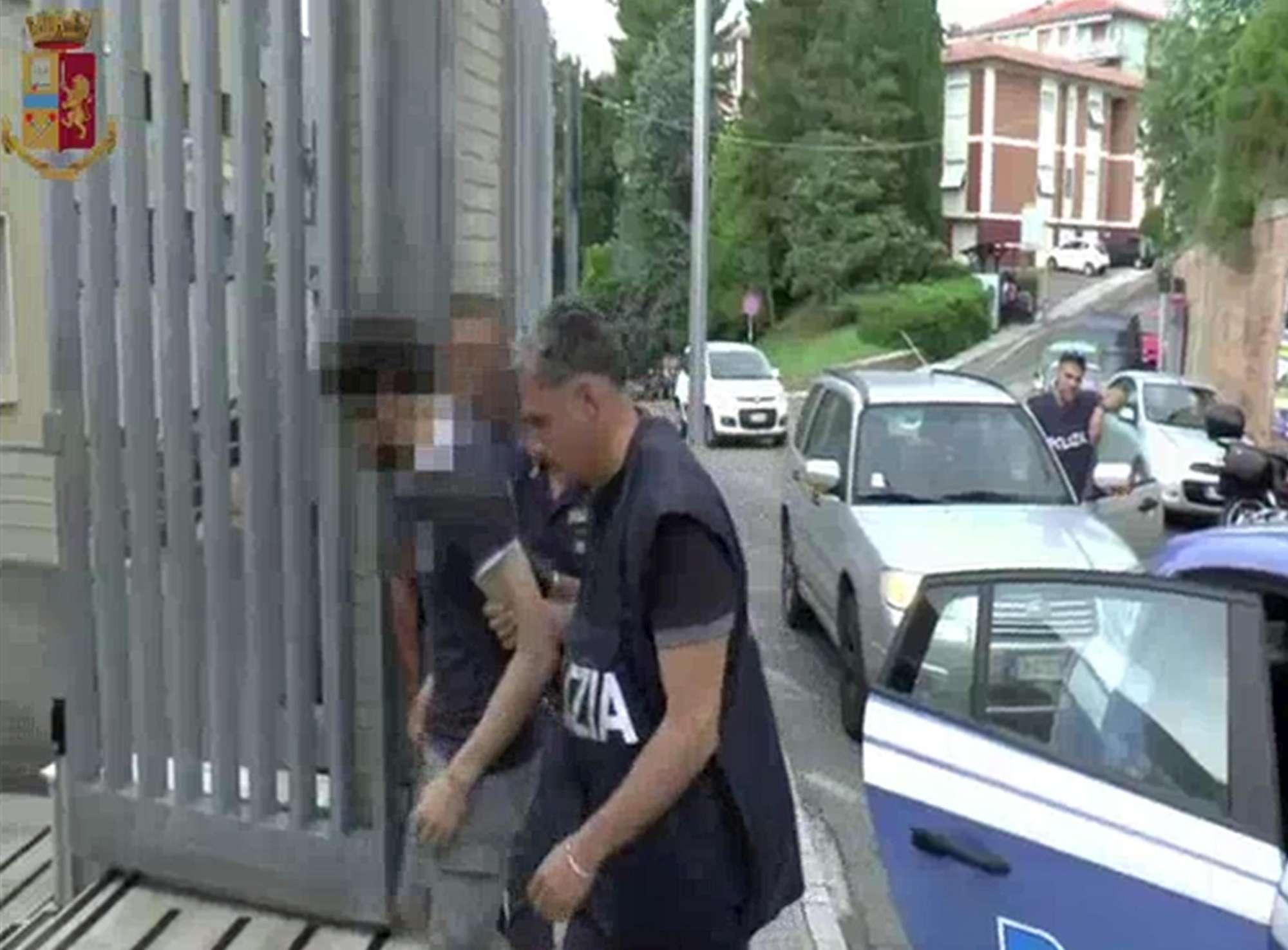 Ancona, el VIH enfermo tenÃ­a relaciones desprotegidas: tal vez 200 vÃ­ctimas