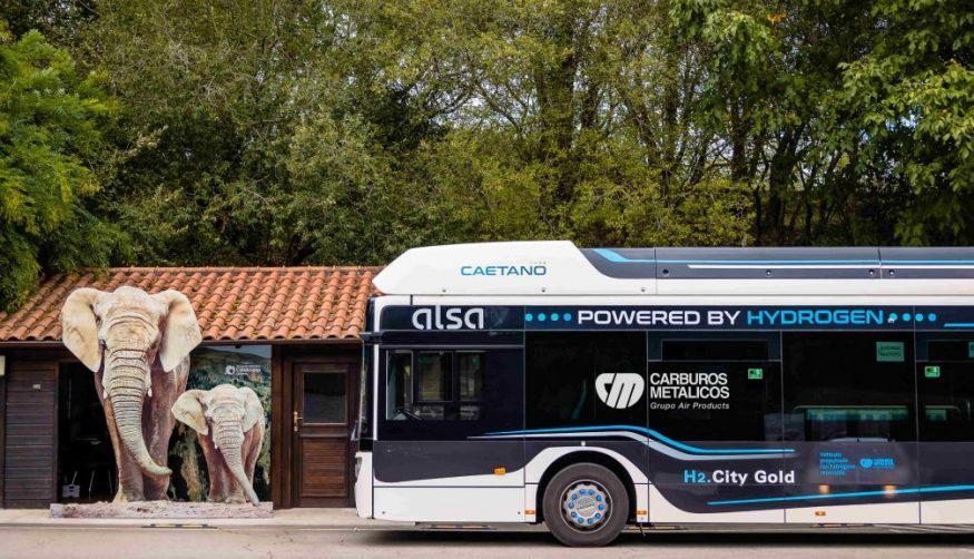 Carburos Metálicos finaliza en Cantabria la demostración de repostaje de un autobús de hidrógeno