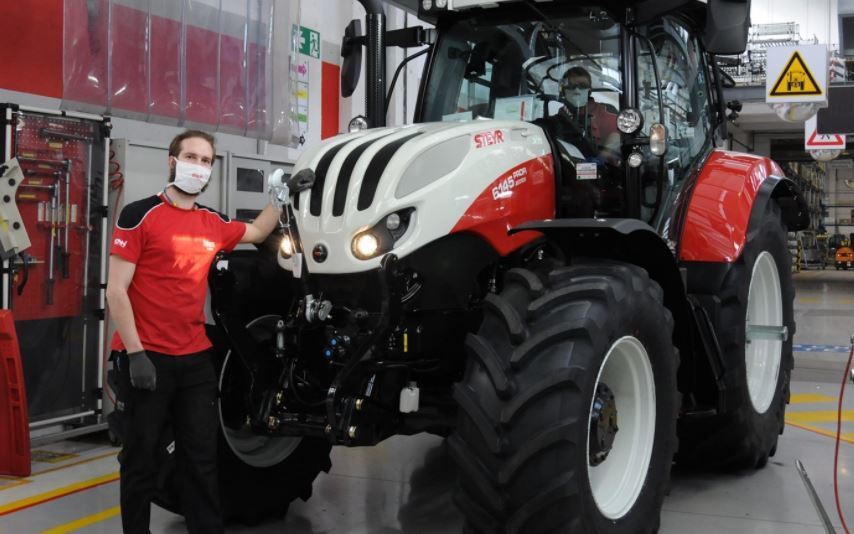 Un tractor STEYR premiado como mejor empresa operativa