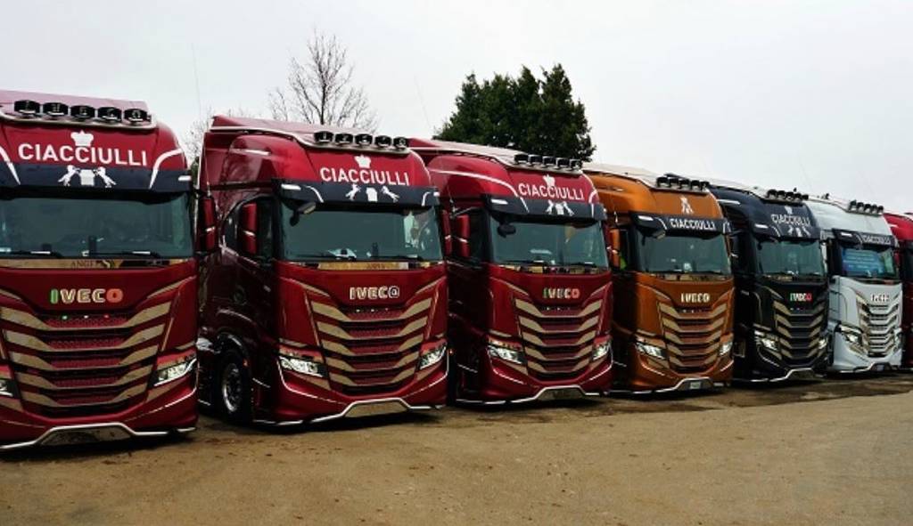 Los llamativos IVECO S-WAY de Ciacciulli Srl