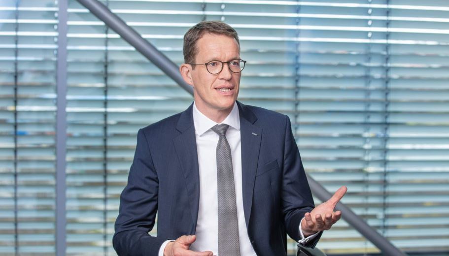 Comunicado de Burkhard Eling, CEO de DACHSER, sobre el conflicto militar entra Rusia y Ucrania
