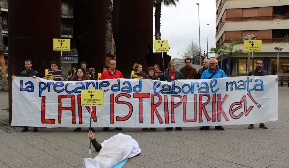 Concentración contra la precariedad laboral en Barakaldo por la muerte de un camionero