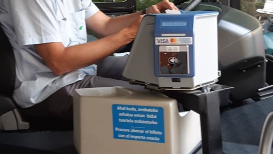 Imagen de conductores de bus y los tiques