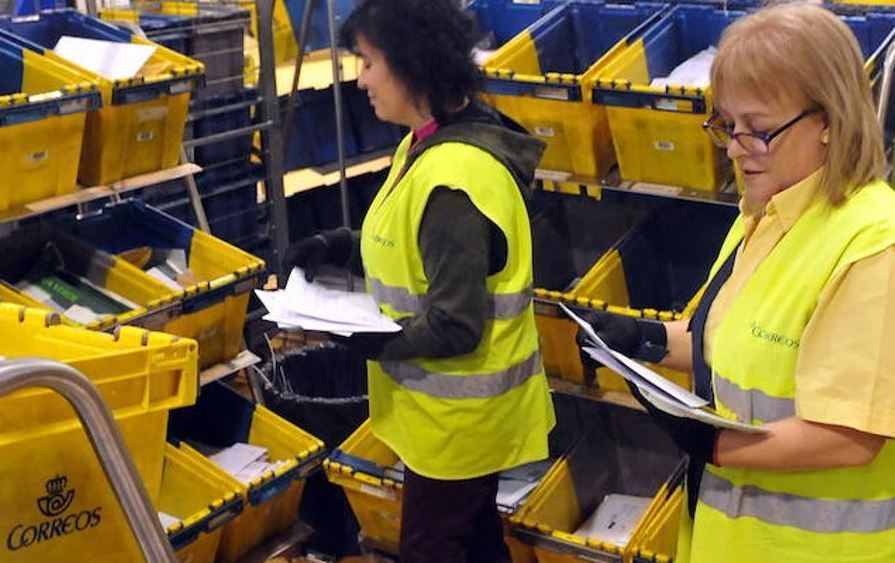 Correos celebra el domingo las pruebas de examen para cubrir 3.381 puestos fijos en toda España