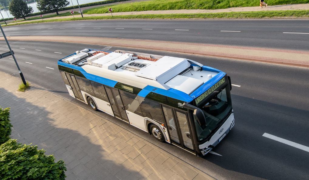 Imagen de uno de los autobuses eléctricos Solaris Urbino 12 para Fuenlabrada