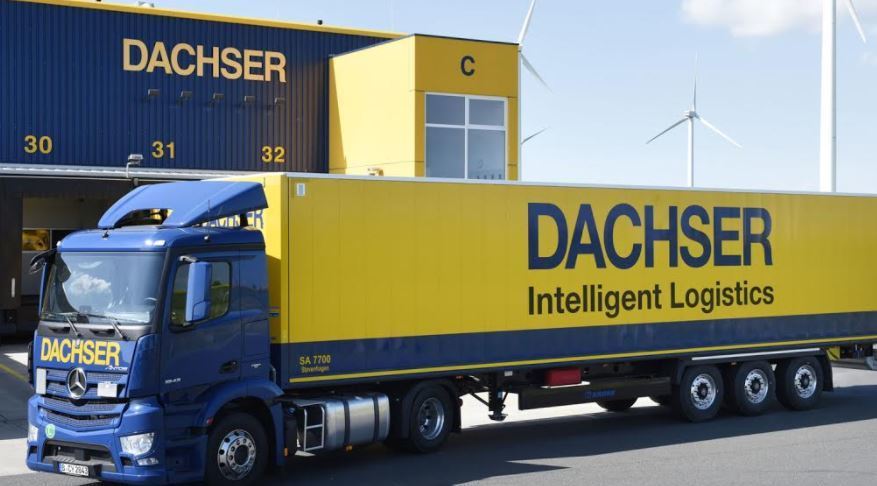 Camión de la empresa Dachser