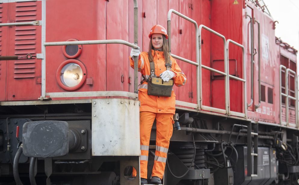 Imagen de DB Cargo selecciona personal de maniobras en España para trabajar en Alemania.