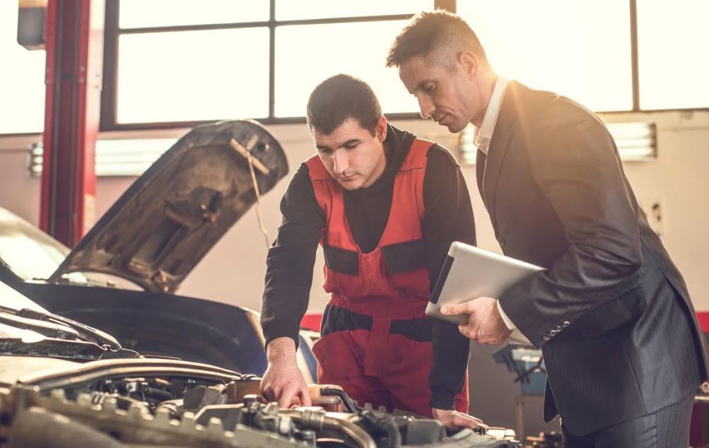 Imagen de un taller de reparación de vehículos