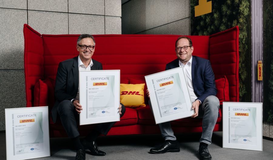 Entrega de la certificación a DHL Freight