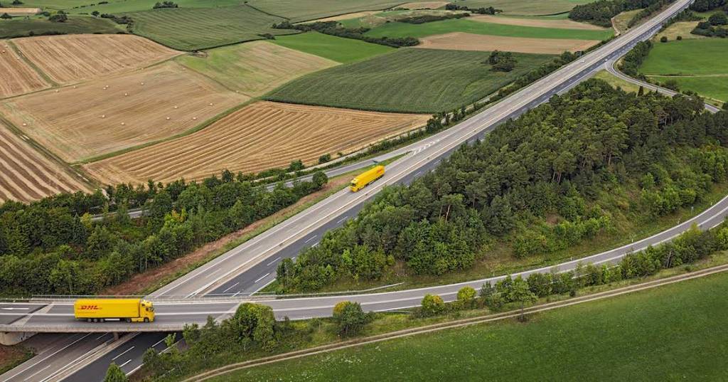 Imagen de DHL Freight introduce el servicio GoGreen Plus para descarbonizar el transporte por carretera