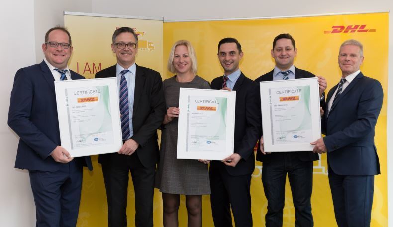 Entrega de los certificados a DHL