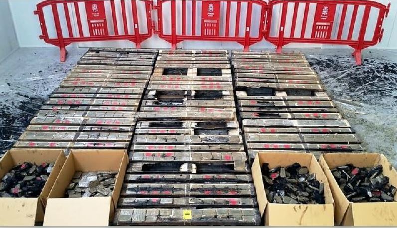 imagen de la droga localizada en los palés