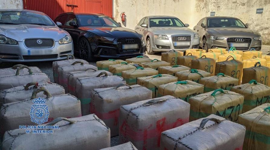 Desmantelada una red que utilizaba camiones para transportar droga a Francia y Portugal