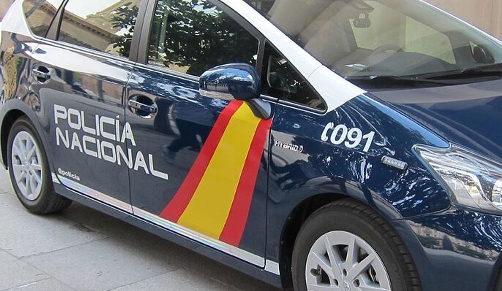 Detenido al ser sorprendido desvalijando un camión de electrodomésticos en el barrio de Almanjáyar