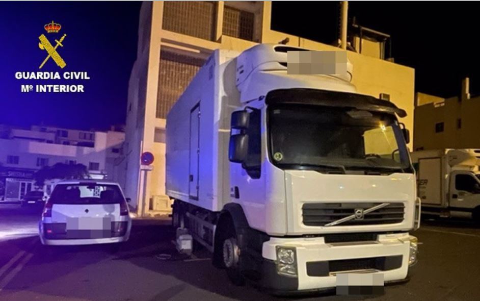 Imagen de Detienen a una persona por robar gasoil de un camión en un aparcamiento en Fuerteventura