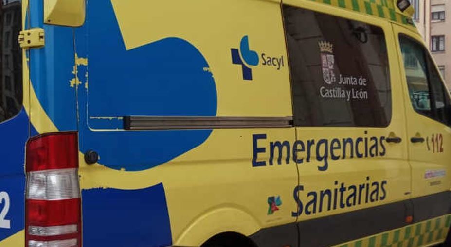 Imagen de dos fallecidos en la colisión entre un autobús y un turismo