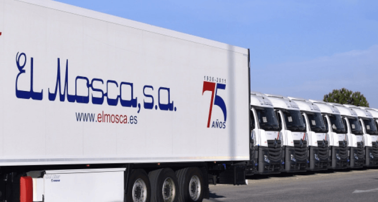 Imagen de camiones de la empresa El Mosca
