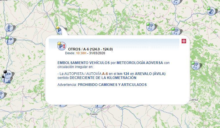 Indicación de la DGT del embolsamiento de camiones,