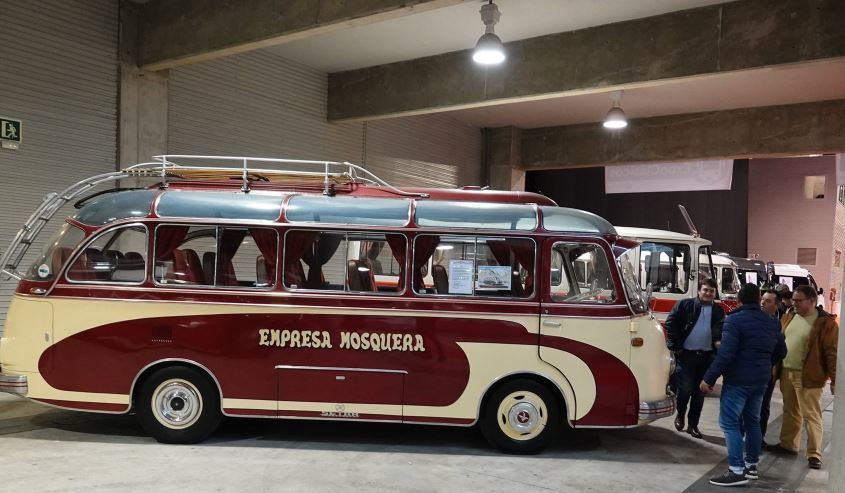 Imagen de autobuses antiguos en ExpoBus Iberia
