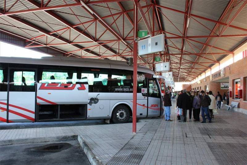 Una estación de autobuses