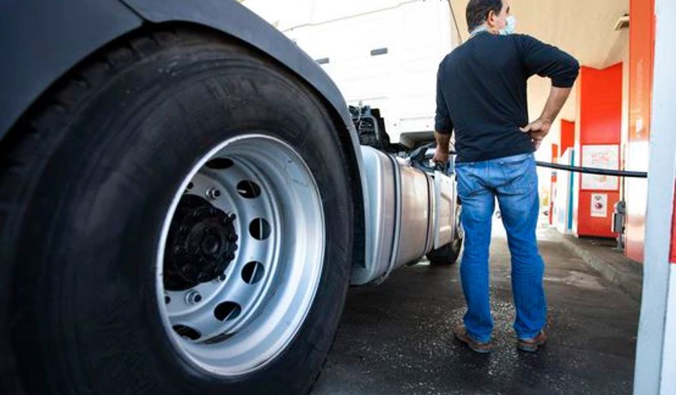 Imagen de los transportistas valencianos con asfixia por la subida de los combustibles