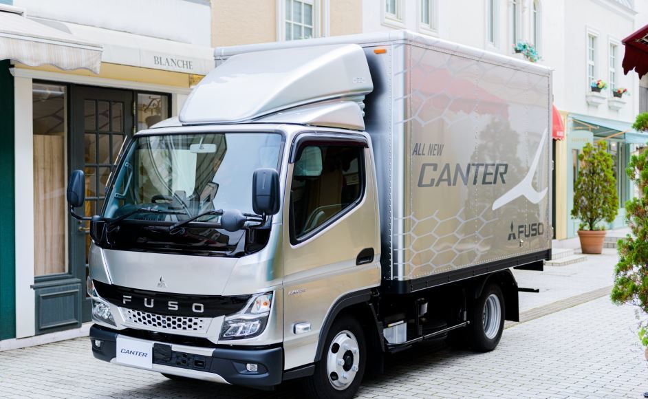El FUSO Canter ya está a la venta en el mercado europeo