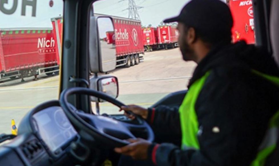 Imagen de ex-militares formaddos por el Gobierno como camionero en Reino Unido