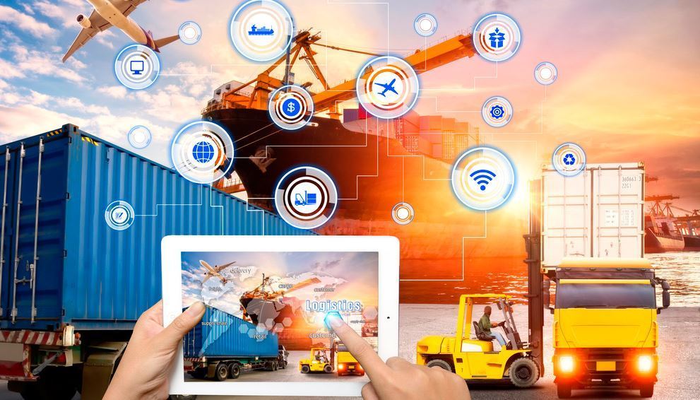 Imagen de digitalización y sostenibilidad del transporte con millones de el MITMA