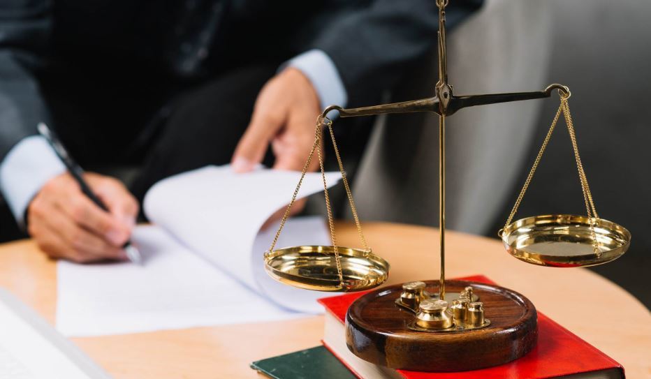 Declarado improcedente el despido de un trabajador con contrato de obra o servicio por el T.S.