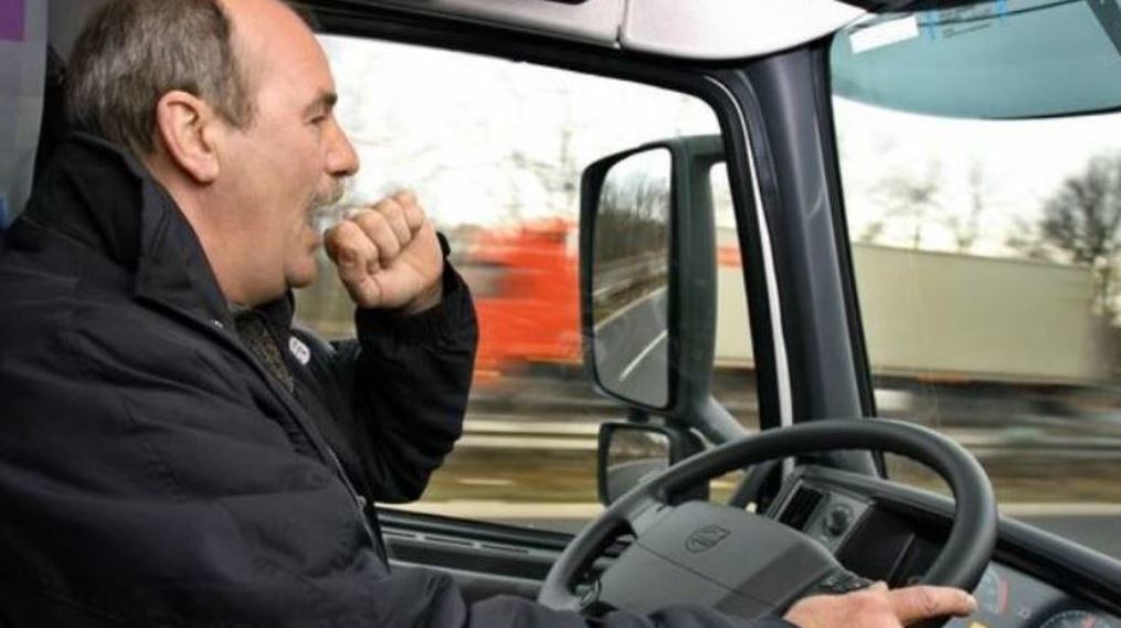 Uno de los conductores profesionales con fatiga