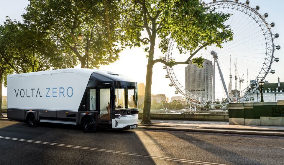El vehículo totalmente eléctrico Volta Zero inicia una gira para clientes en el Reino Unido