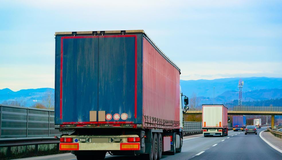 Imagen de camiones de Eslovenia realizando transporte internacional