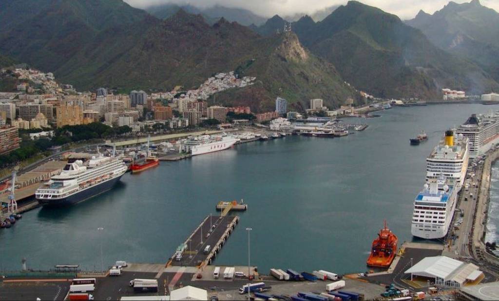 Imagen España financia el desarrollo de GNL y bio-GNL para que repuesten buques en Canarias