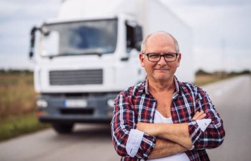 Un camionero en edad de jubilación