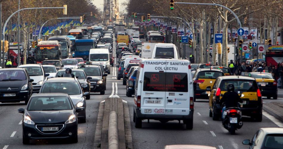 Varios vehículos de transporte