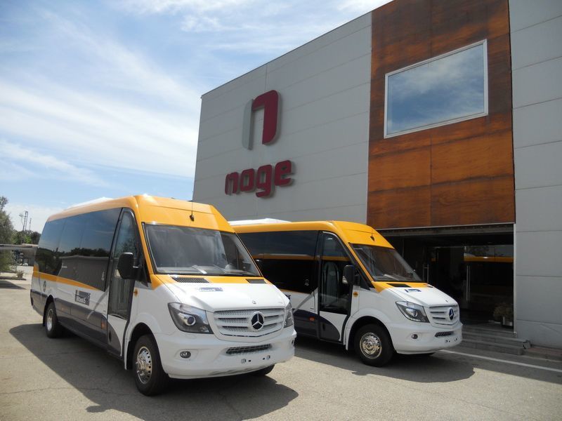 FURGONETALUJOMOMBUS FURGONETALUJOMOMBUS