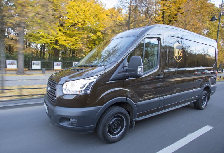 Imagen de una furgoneta de UPS