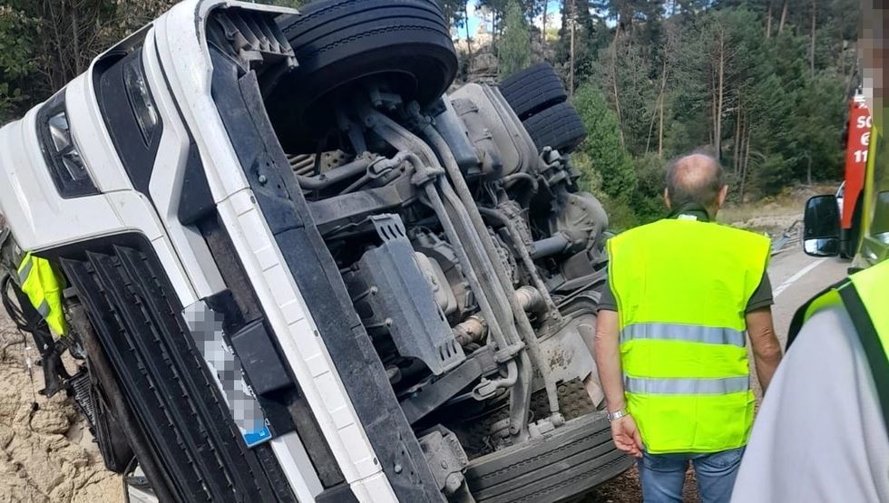 Imagen de fallece el conductor de un camión en accidente de tráfico