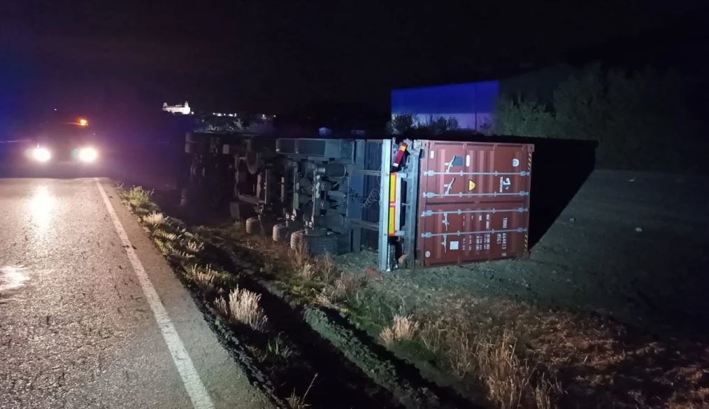 Imagen de Fallece el conductor de un camión en un accidente de tráfico en la CL-619 en Villaviudas