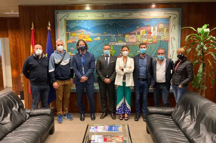 Imagen de la reunión de Fenatport con el presidente de Puertos del Estado