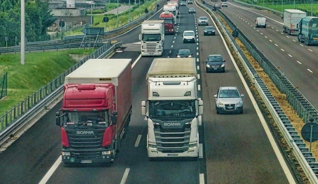 Sobre los tensores de cadena en el vehículo industrial