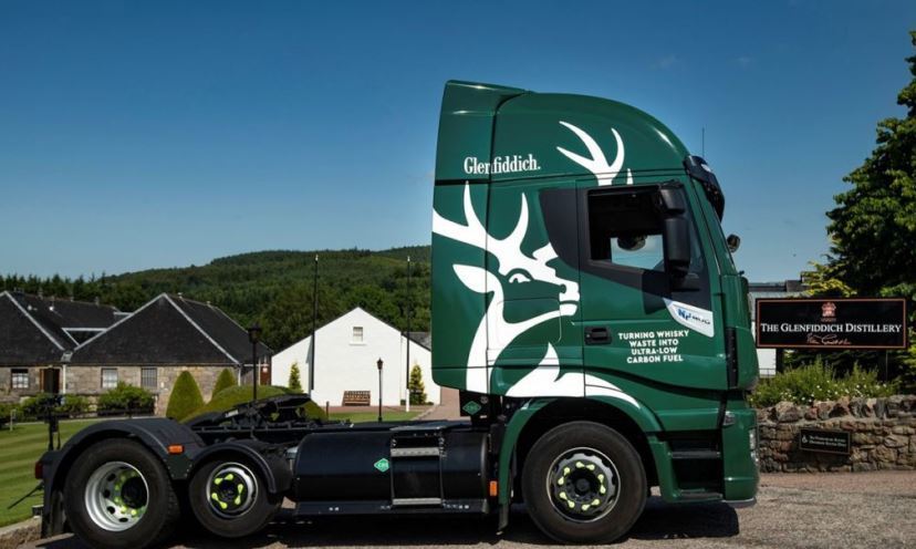 Glenfiddich elabora su bio-GNV con los propios residuos de whisky